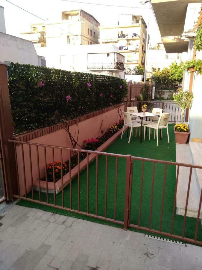 Holiday House Marlin Giardini-Naxos Exterior foto